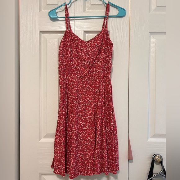 floral Old Navy sundress - Picture 1 of 3